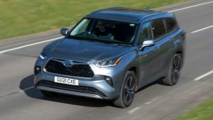 New Toyota Highlander 2021 review ~ station of gear